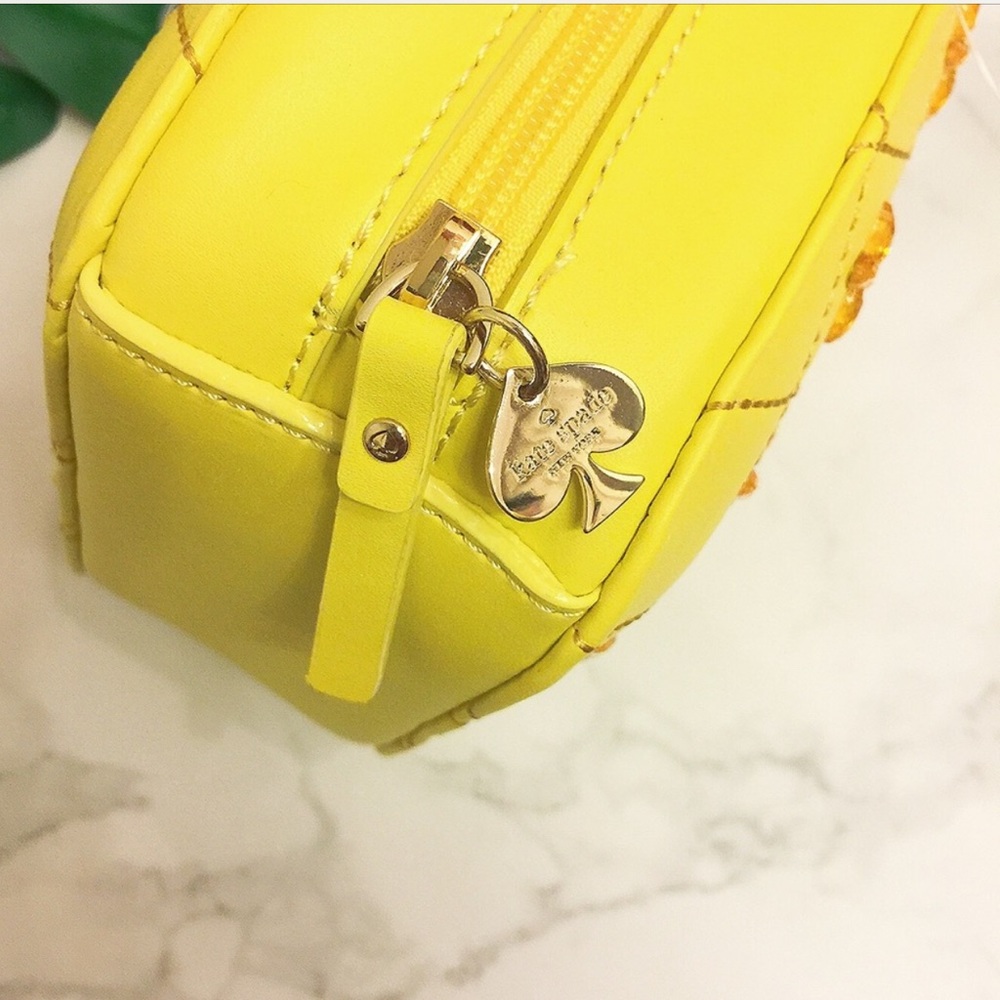 Kate Spade Pineapple Novelty Crossbody Purse - Picture 3 of 7